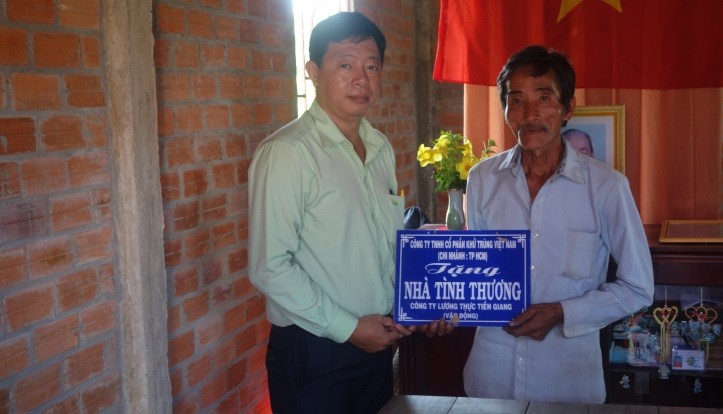 Công ty CP Khử Trùng Việt Nam trao tặng nhà tình nghĩa, tình thương tại tỉnh Tiền Giang